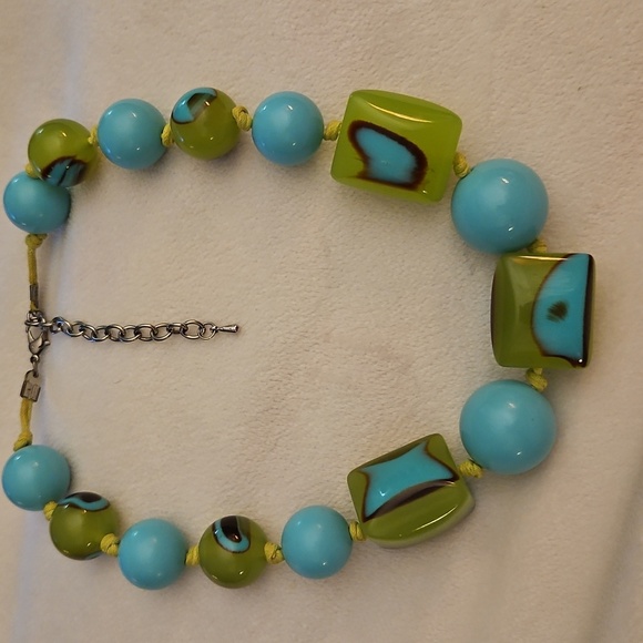 Vintage Funky Green and Blue Chunky Knot Beaded Statement Necklace - Picture 2 of 8